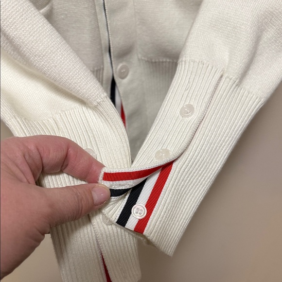 Thom Browne like sweater.  High quality. Brand new condition. - Picture 11 of 11